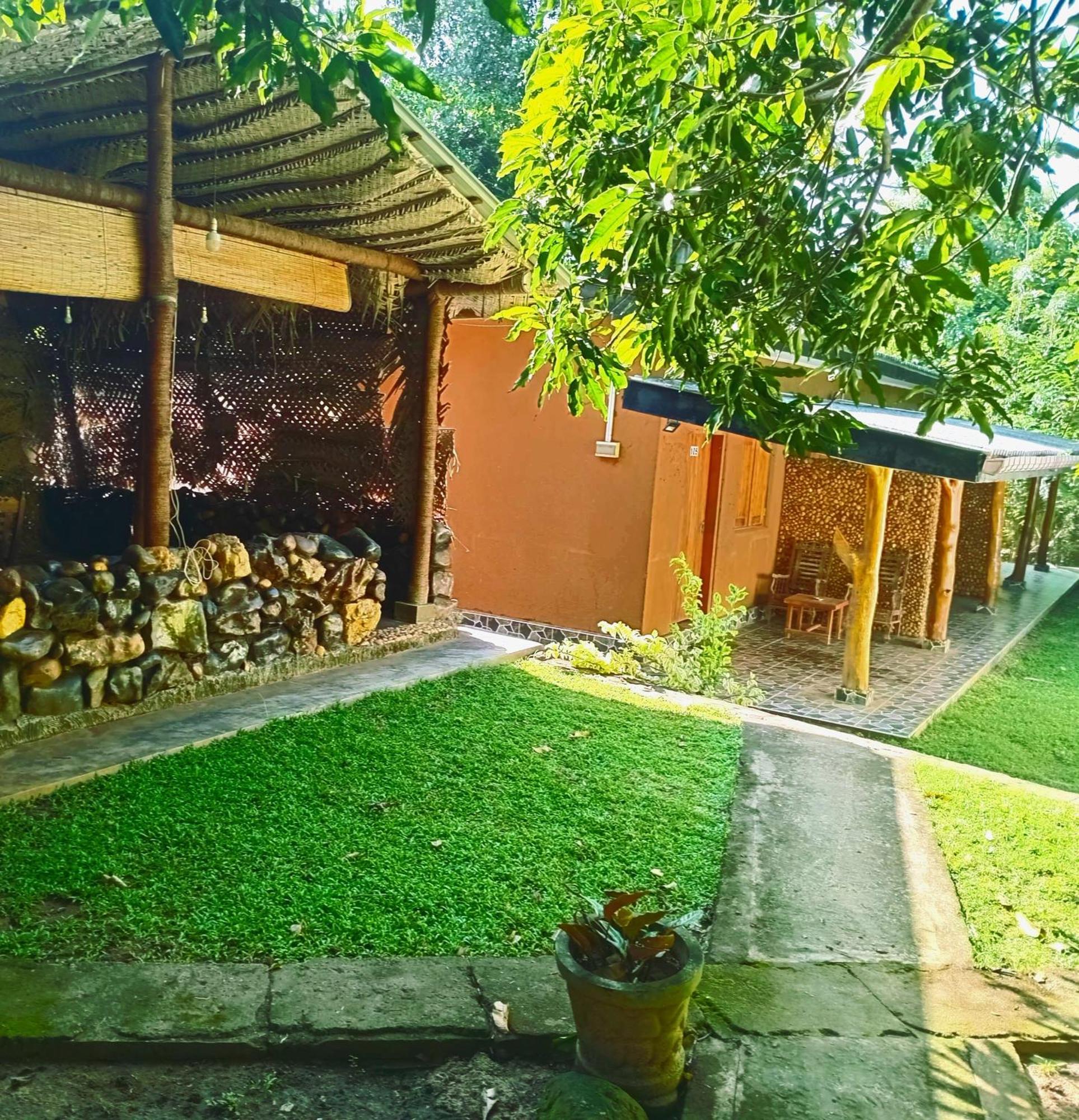 Elephant Paradise Safari Bungalow Udawalawe Eksteriør bilde